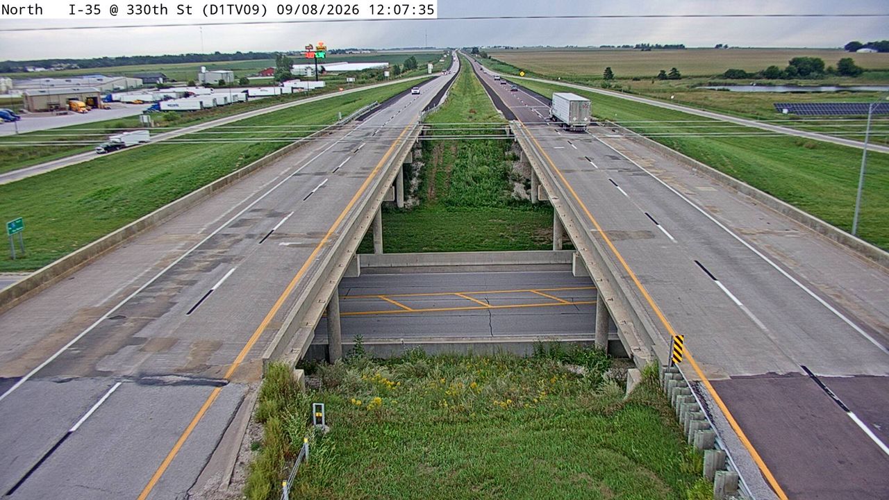 D1 - I-35 @ MM 132.9 (IA 175 Ellsworth)